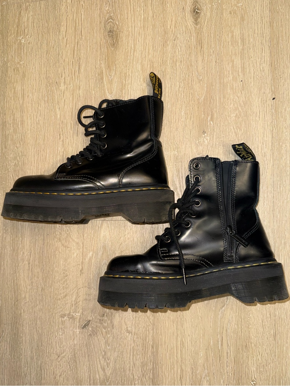 Dr. Martens JADON BOOT SMOOTH LEATHER PLATFORMS - Picture 7 of 10